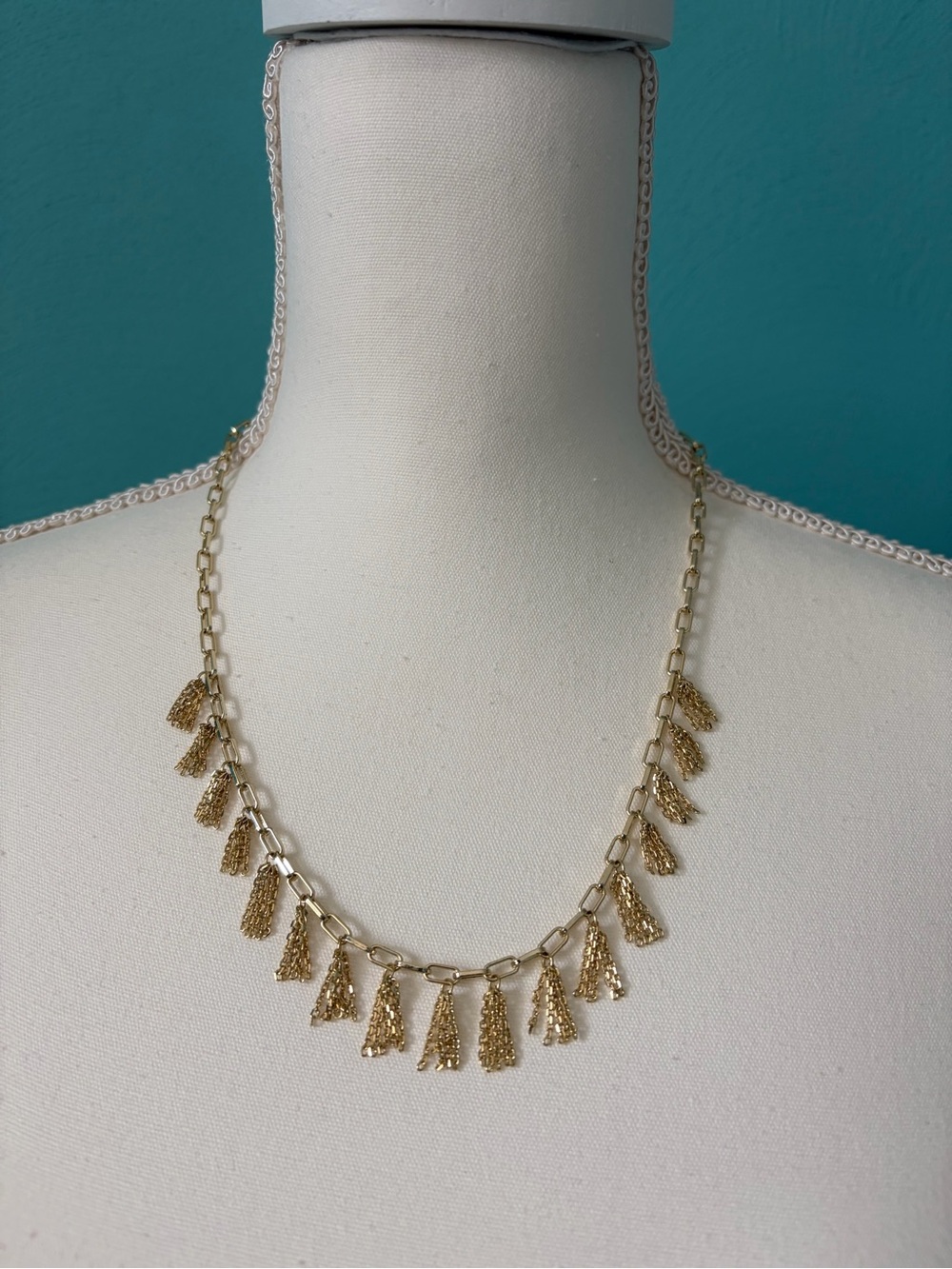 Kendra Scott Gold Tassel Link Necklace